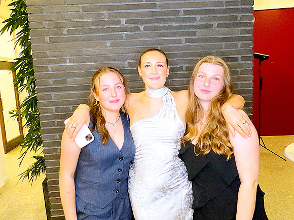 b54zwpE